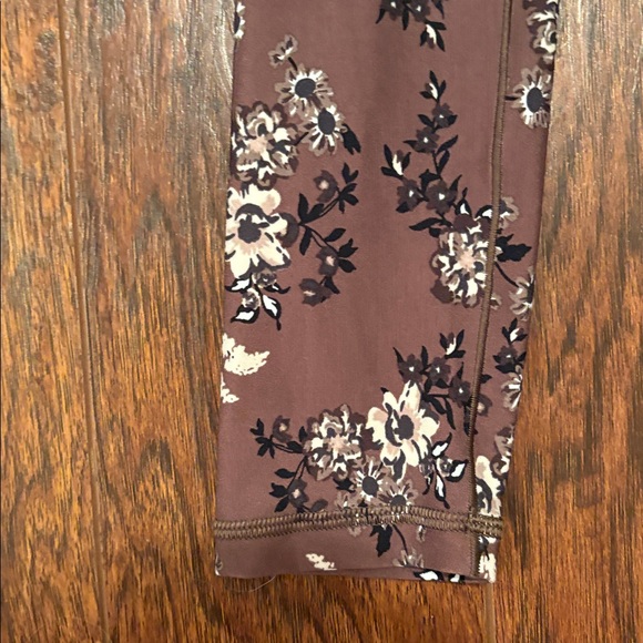 Aerie floral print 7/8 leggings - Picture 3 of 6